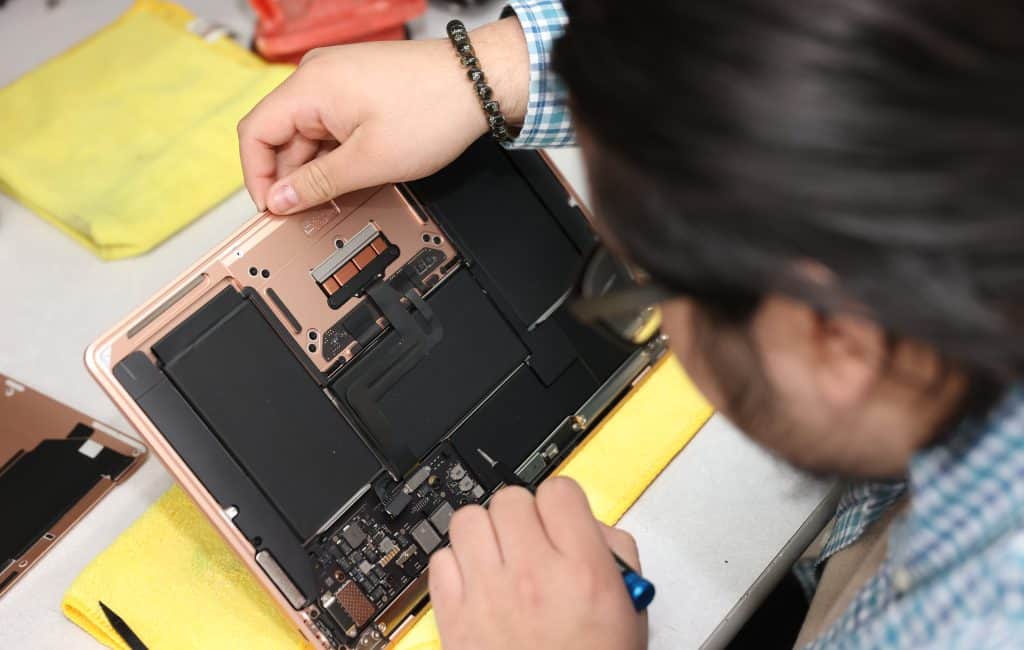 Our Almaden phone & PC repair store houses our corporate headquarters.